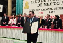 Miguel Valera es reconocido con Premio Nacional de Periodismo en la CDMX
