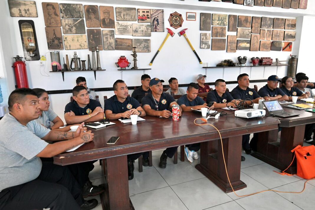 Capacita Ayuntamiento de Veracruz a cuerpos de emergencia Capacita Ayuntamiento de Veracruz a cuerpos de emergencia