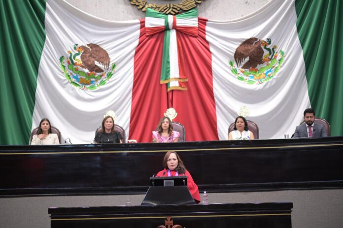 Entrega Congreso de Veracruz a Ana María Autrán el Premio Estatal a la Mujer 2026 Entrega Congreso de Veracruz a Ana María Autrán el Premio Estatal a la Mujer 2026