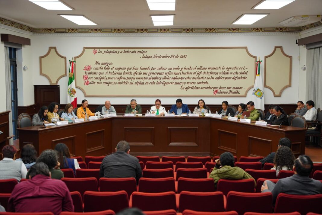 Aprueba Cabildo Proyecto de Decreto para incluir en la Constitución lenguaje inclusivo Aprueba Cabildo Proyecto de Decreto para incluir en la Constitución lenguaje inclusivo