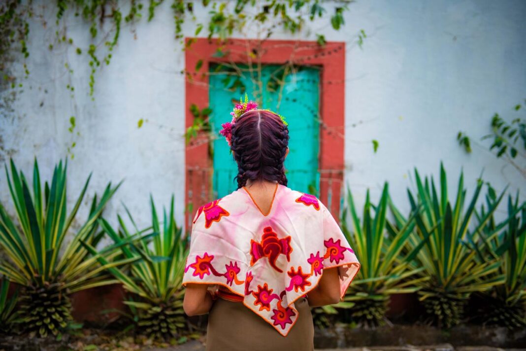 Traje tradicional de las xalapeñas, legado vivo de raíces prehispánicas Traje tradicional de las xalapeñas, legado vivo de raíces prehispánicas