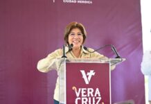 Entrega Ayuntamiento de Veracruz 255 escrituras a familias veracruzanas