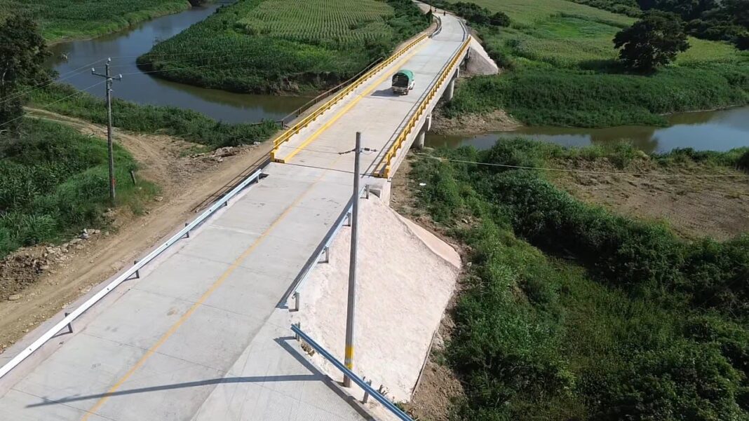 SICT reconstruirá 18 puentes en Veracruz dañados por lluvias SICT reconstruirá 18 puentes en Veracruz dañados por lluvias