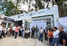 Protestan trabajadores de Salud en Veracruz; denuncian falta de insumos y piden despidos