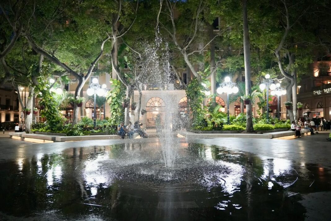 Rescata alcaldesa de Veracruz fuentes emblemáticas del Centro Histórico Rescata alcaldesa de Veracruz fuentes emblemáticas del Centro Histórico
