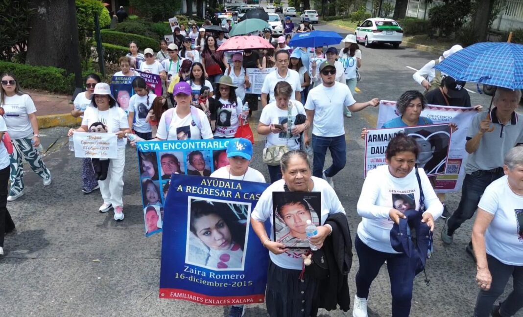 Madres buscadoras toman las calles de Xalapa en el Día de las Madres para exigir justicia Madres buscadoras toman las calles de Xalapa en el Día de las Madres para exigir justicia