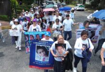 Madres buscadoras toman las calles de Xalapa en el Día de las Madres para exigir justicia