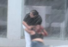Mujer resulta herida tras caerle cristales debido a fuerte rachas de viento durante tormenta en Xalapa