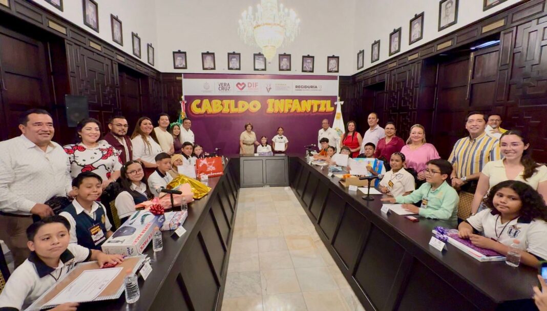 Niñez, motor de la vida pública y del desarrollo de la ciudad de Veracruz: Rosa María Hernández Espejo Niñez, motor de la vida pública y del desarrollo de la ciudad de Veracruz: Rosa María Hernández Espejo