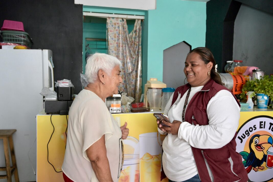 Continúa censo comercial en el Centro Histórico de Veracruz para impulsar su reactivación Continúa censo comercial en el Centro Histórico de Veracruz para impulsar su reactivación