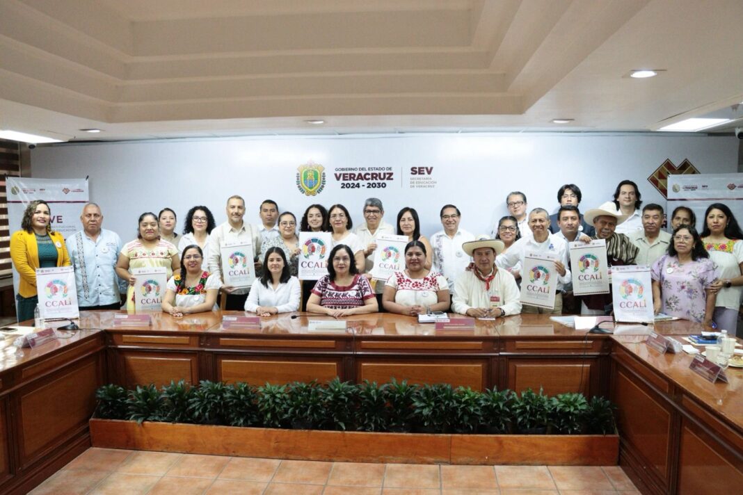 Inician cursos y certificación en lenguas indígenas para docentes en Veracruz Inician cursos y certificación en lenguas indígenas para docentes en Veracruz