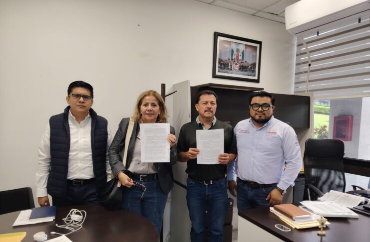 En el Congreso, firman acuerdos ediles de Camarón de Tejeda