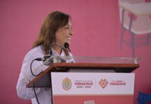 Ninguna escuela quedará fuera del programa de mobiliario: Rocío Nahle García