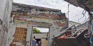 DIF Municipal de Veracruz brinda atención a familia por colapso de techo de vivienda