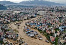 Avalancha e inundaciones dejan al menos 95 muertos en Nepal; hay 403 desaparecidos