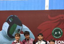 Refrenda Rosa María compromiso con el deporte tras histórica actuación de esgrimistas de la ciudad de Veracruz