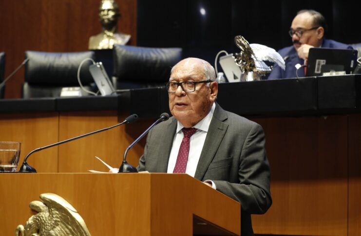 Buscan que usuarios puedan cancelar su plan de celular sin pagar multas