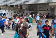 Envía DIF Álamo 22 pacientes al CRISVER de Xalapa