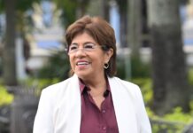 Otorgan a Rosa María premio internacional por su política de bienestar alimentario