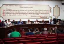 Dialoga Daniela Griego con vecinos afectados por escurrimientos pluviales; acuerdan soluciones